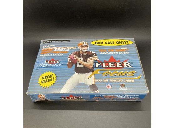 2000 Fleer Focus NFL *Box Is Not Sealed