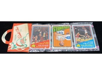1972 Basketball Holiday Rack Pack Issel On Top