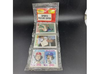 1982 Topps 51 Cards Hanger Pack Sealed