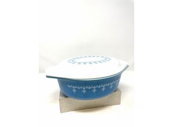 Vintage Pyrex Snowflake Garland Covered Casserole