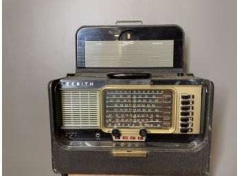 Zenith Transoceanic Vintage Radio - Untested