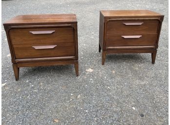 Pair Of Mid Century Nightstands With Drawer
