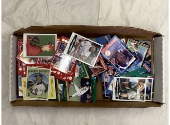 Random Assortment Of Baseball Cards!