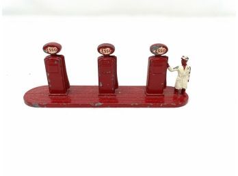 Antique Lead Figure - Esso Gasoline Pumps With Gas Station Attendant