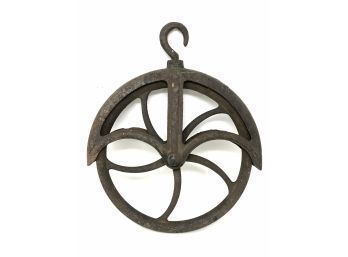 Antique Cast Iron Barn Pulley 12'