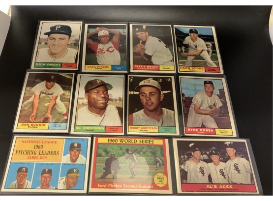 Lot Of 11 1961 Topps Baseball Cards