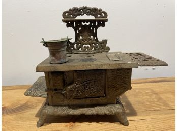 Antique Cast Iron Salesman Stove Sample With Extras As Pictured