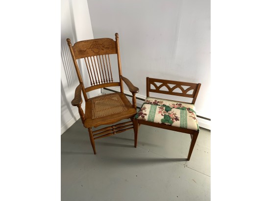 Lot Of 2 Chairs