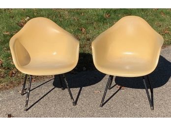 Pair Of Mid Century Modern Cream Color Eames Style Fiberglass Chairs