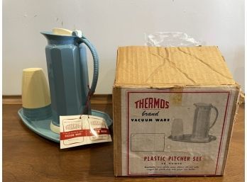 New Old Stock Vintage Thermos Plastic Pitcher Set With Original Box