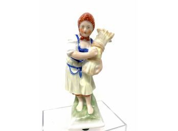 Herend Porcelain Figure Of Girl With Hay