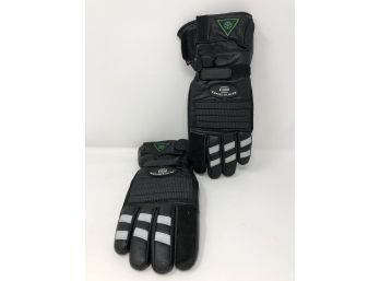 Vintage Heated Sporting Goods Gloves (uses Batteries)