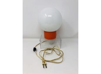 8' White Globe Lamp