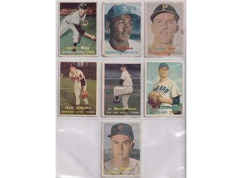 7 1957 Topps Baseball Cards