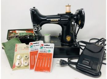 Singer Featherweight Centennial Edition 1851-1951 - Very Clean And Full Operational