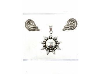 Sterling Pendant And Clip On Earrings (23.27 Grams)