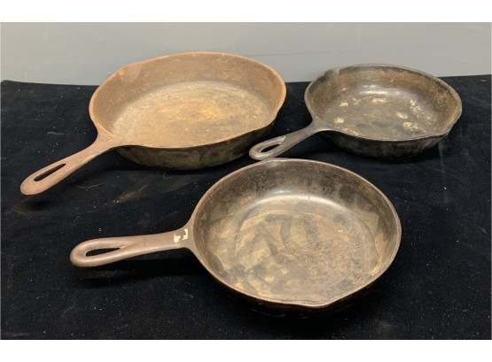 Lot Of 3 Estate Fresh Cast Iron Pans Unmarked