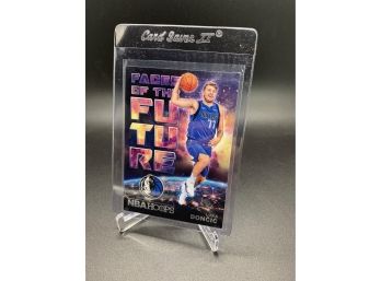 2018 NBA Hoops Faces Of The Future Luka Doncic Rookie Card