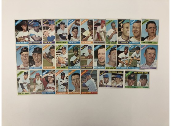 1966 Topps Baseball 30 Card Lot With Stars