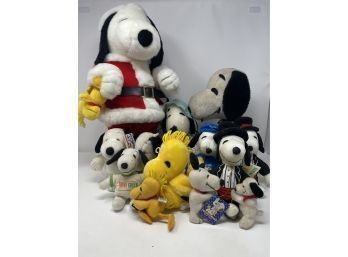 Large Collection Of Snoopy And Friends Plush Figures