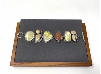 Signed Artisan Sterling Silver Toggle Clasp Bracelet W Carved Agate, Orange And Chartreuse Color Motif Stones