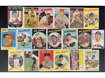 Lot Of 19 Assorted Vintage Topps Baseball Cards