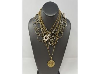 Vintage Mixed Media Necklace Lot Includes One Gold Chain With Permanently Attached Pendant (pendant Unmarked)