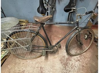 The Raleigh Bike Made In Nottingham England (Early To Mid 20th Century) With Vintage Brooks Seat