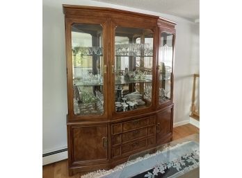 Gorgeous Asian Style China Cabinet In Excellent Condition - Contents Not Included