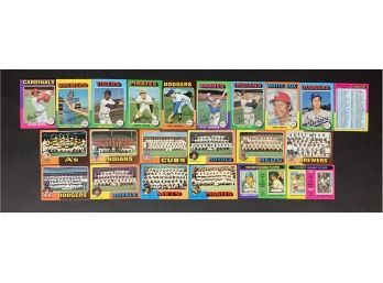 Lot Of 22 1975 Topps Baseball Cards