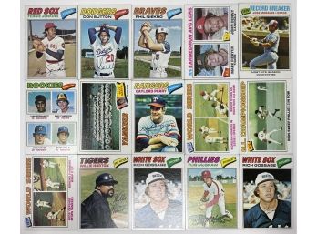 Lot Of 1977 Topps Baseball Cards