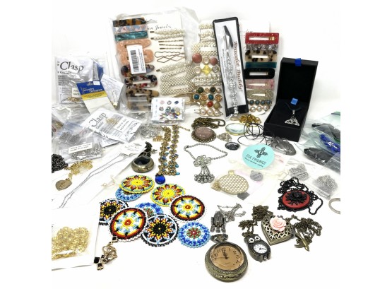 Large Assortment Of Jewelry And Jewelry Making Supplies!