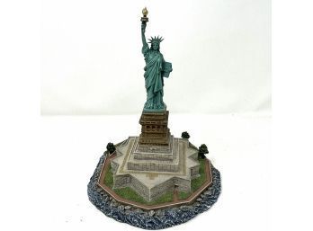 Statue Of Liberty Numbered Statue By Harbour Lights 'Liberty Enlightening The World'