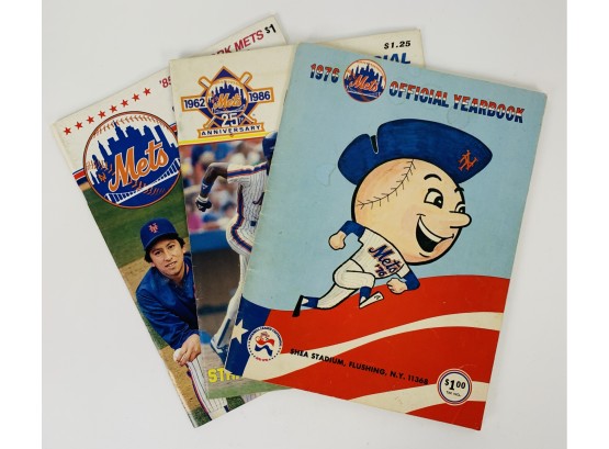Vintage Mets Score Card Books And Year Books 1976 1985 1986
