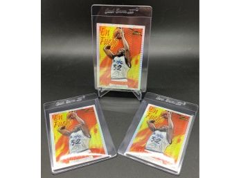 Lot Of (3) 1996 Topps En Fuego Shaquille O'Neal Cards