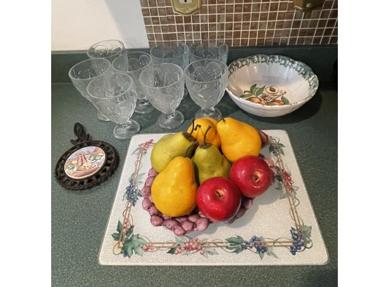 Fruit Themed Kitchenware Lot Including Italian Made Bowl, Grape Goblets And More!