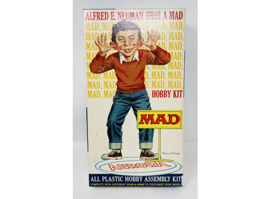 MAD's Alfred E. Neuman Model Kit (Aurora, 1965) - As Pictured