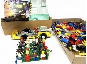 Large Collection Of Vintage Lego Figures And Accessories - SEE PHOTOS!!!!!!