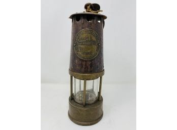 Antique Protector Lamp And Lighting Type S.L.
