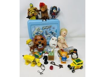 Vintage Toys / Figures With Collectible Smurf Lunchbox
