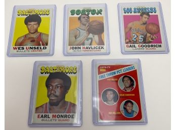 Estate Fresh Lot Of 1971 Topps Basketball Stars