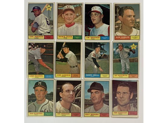 Lot Of (11) 1961 Topps Baseball Cards