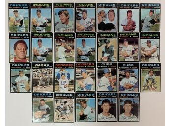 (26) 1971 Topps Lot W/ High Numbers!