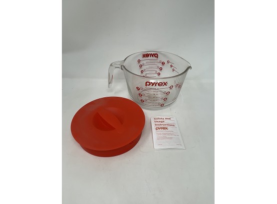 Large Pyrex Glass Measuring Bowl With Lid