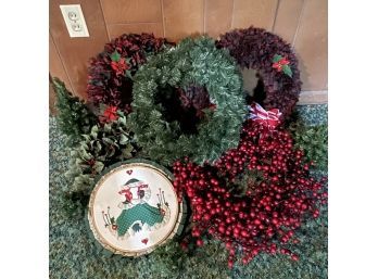 Vintage Christmas Wreath Lot With Small Tree