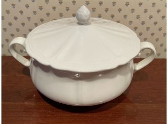 Ironstone Soup Tureen In Very Good Condition