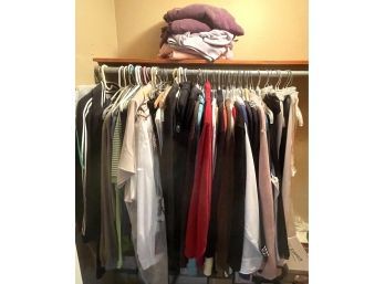 Womens Closet Lot (1) Includes Mainly 3x Womens Tops And Bottoms