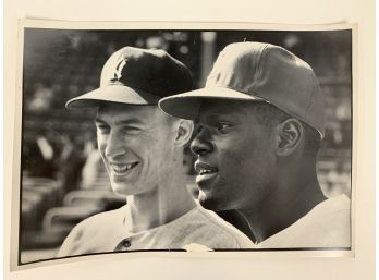 Type 1 1964 Sports Illustrated 10x14 Photo Of Bob Gibson/ Mel Stottlemyre From 1964 World Series