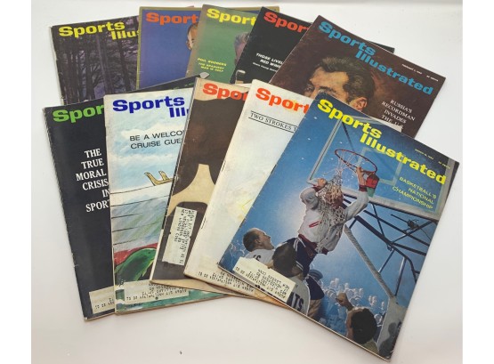 Estate Fresh Lot Of (10) Vintage Sports Illustrated Magazines
