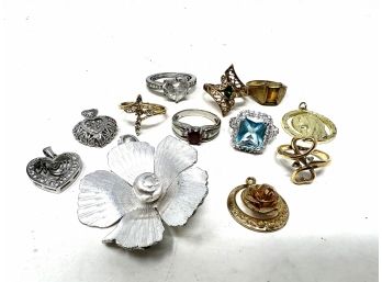 Costume Jewelry Lot 9 - Includes Rings And Pendants